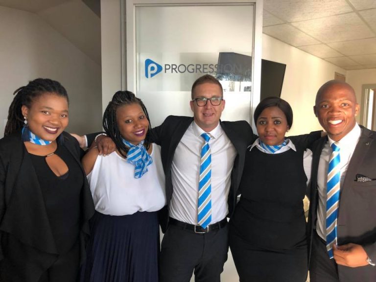 33475163_201868193947537_2548537386178969600_n